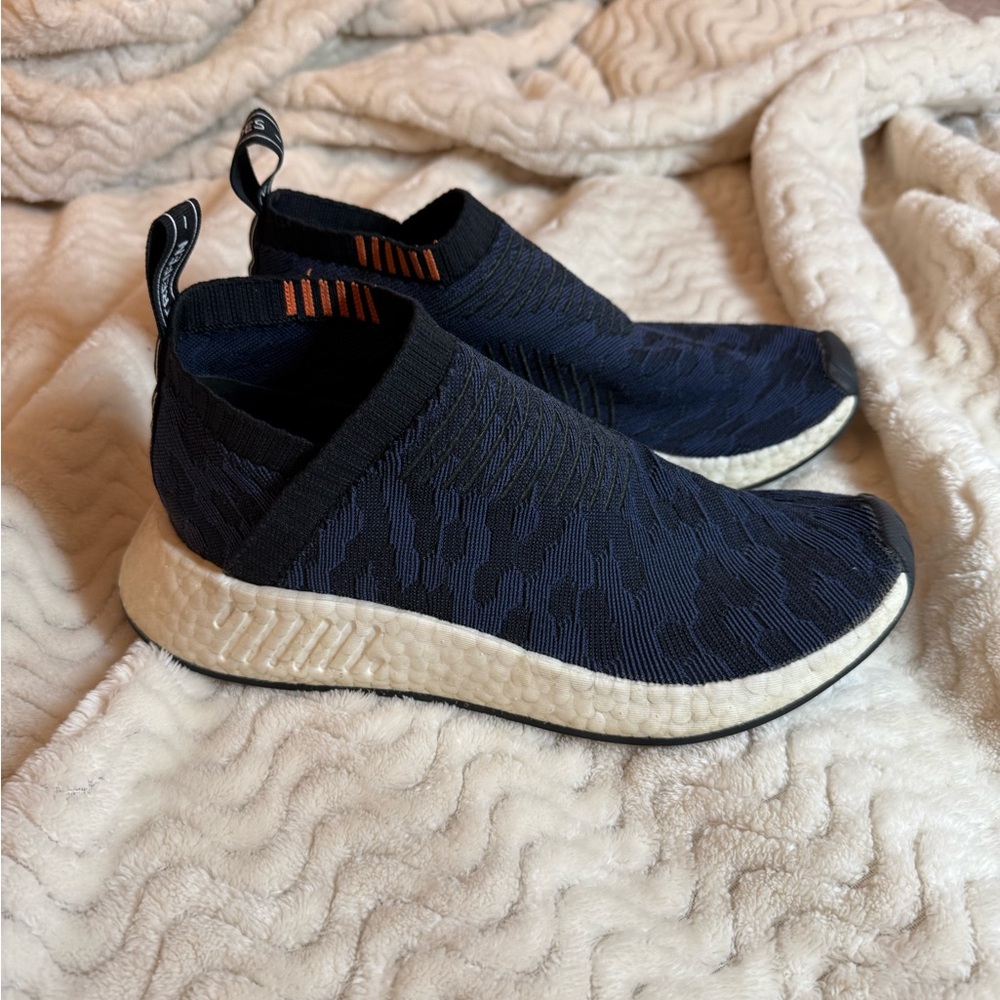 ADDIDAS no lace tennis shoes